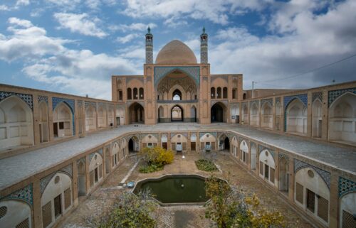 Aqa Bozorg Mosque