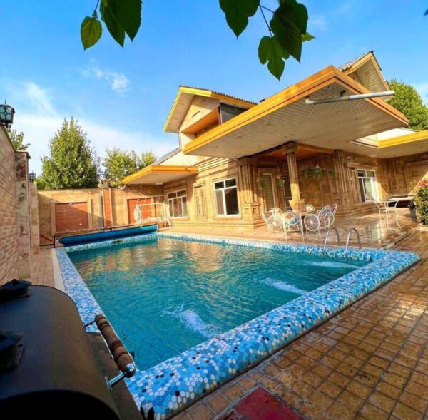 Shahneshin vila-outdoor pool
